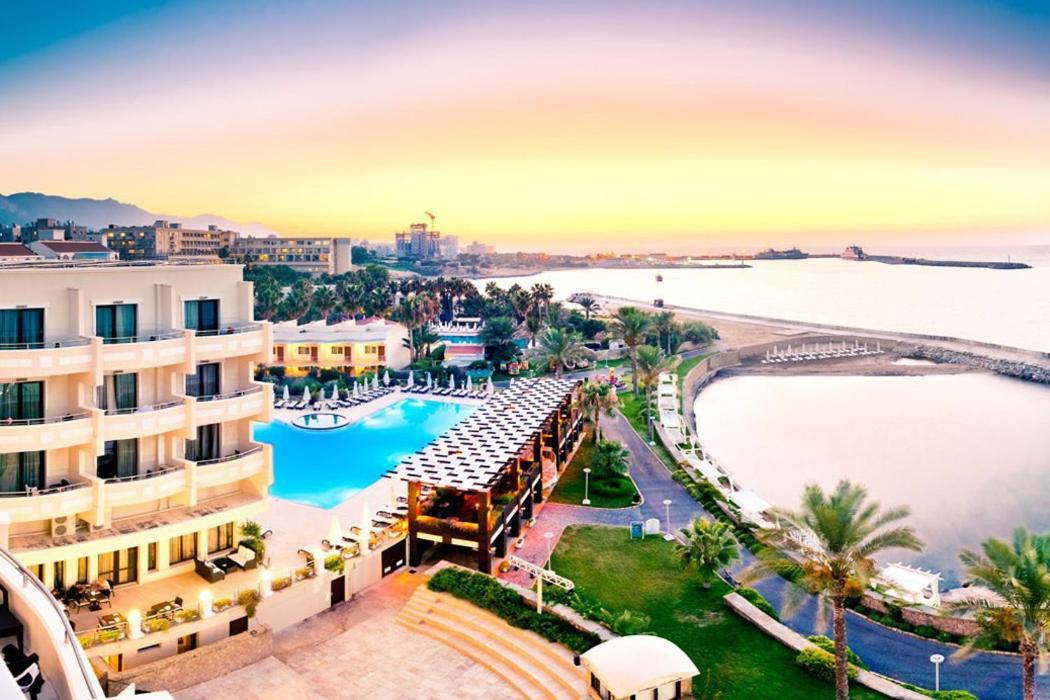 Vuni Palace Premium Hotel & Spa & Casino Beachfront Location ! Кіренія Екстер'єр фото