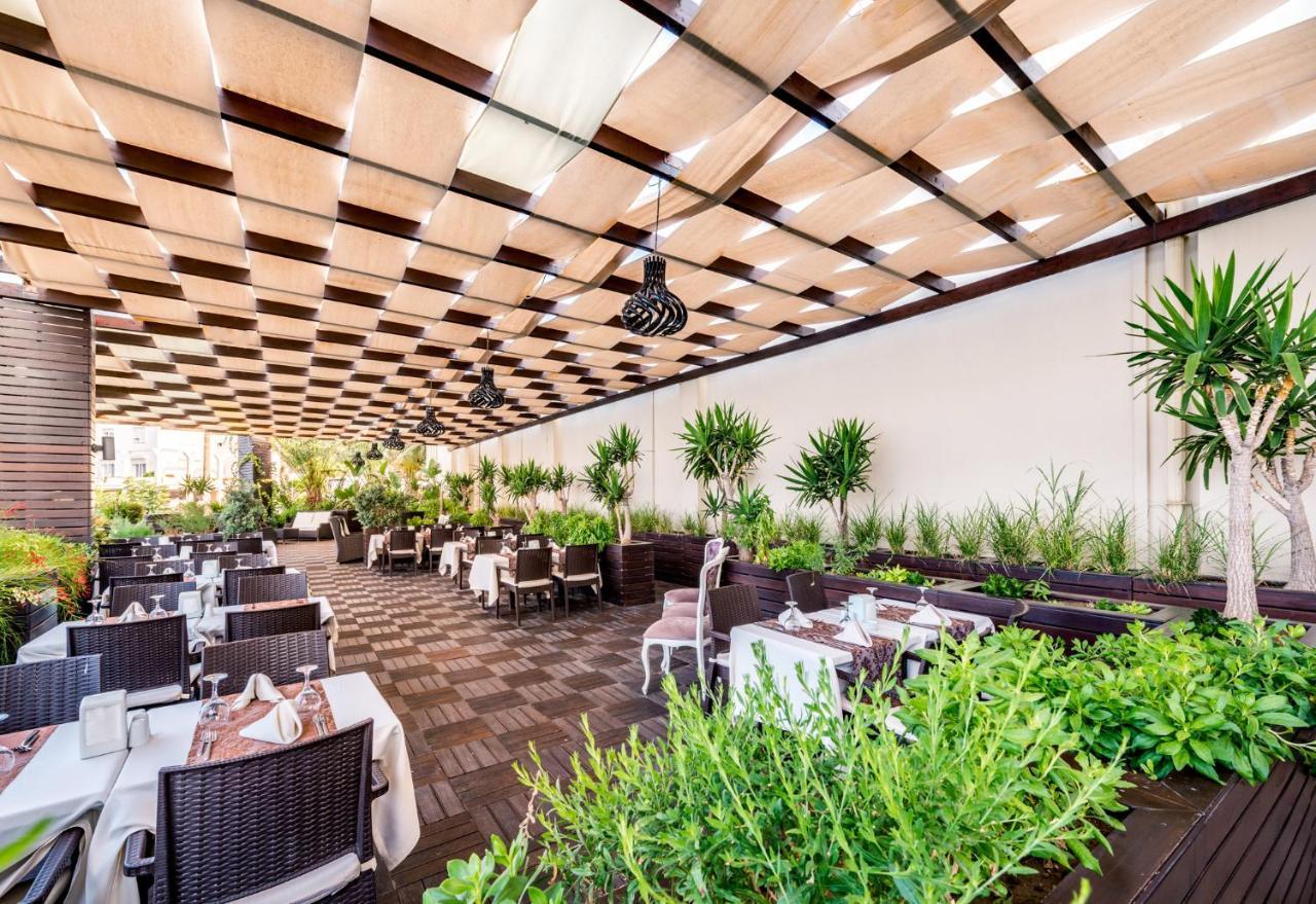 Vuni Palace Premium Hotel & Spa & Casino Beachfront Location ! Кіренія Екстер'єр фото