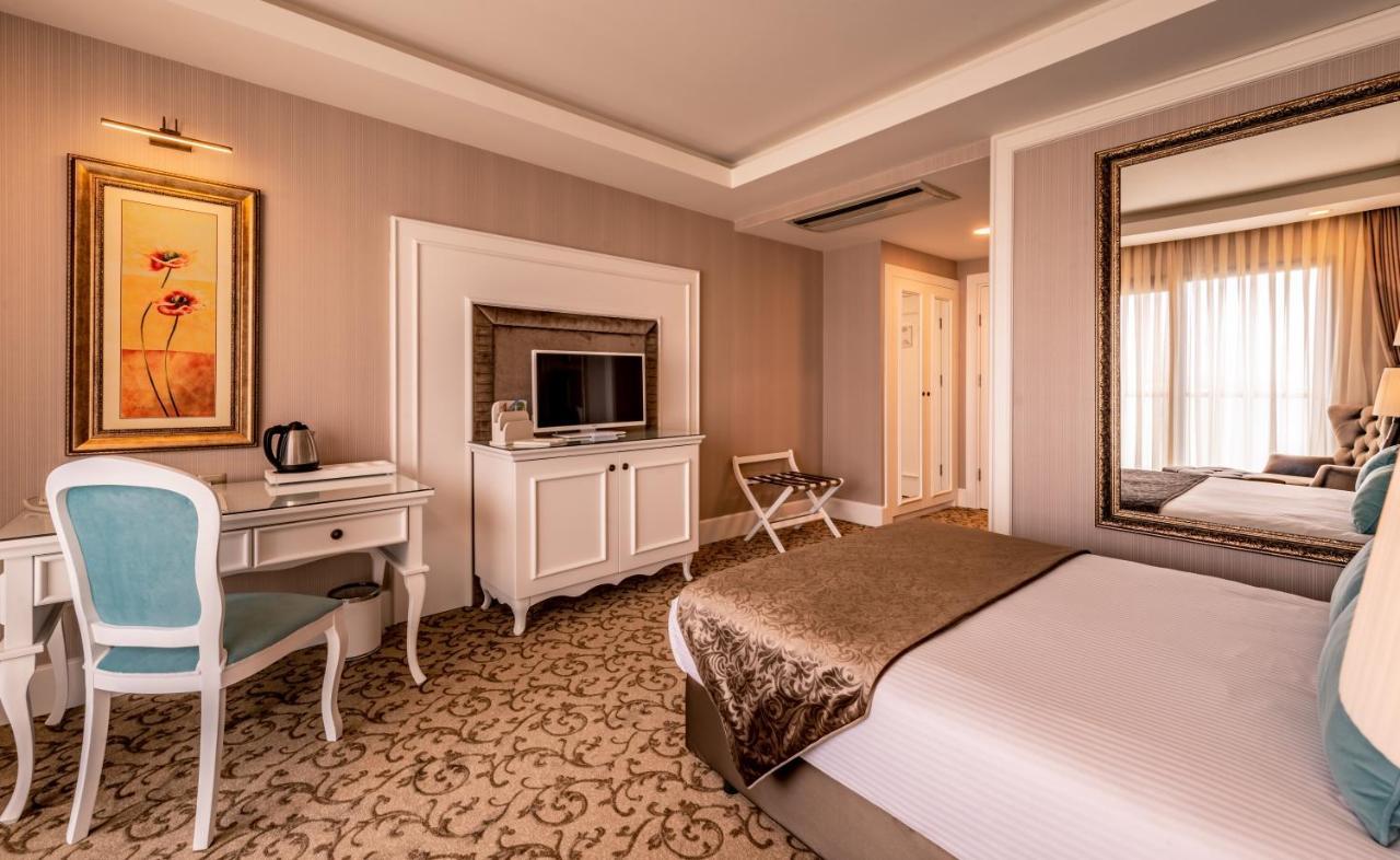 Vuni Palace Premium Hotel & Spa & Casino Beachfront Location ! Кіренія Екстер'єр фото