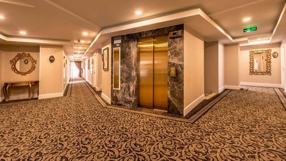 Vuni Palace Premium Hotel & Spa & Casino Beachfront Location ! Кіренія Екстер'єр фото