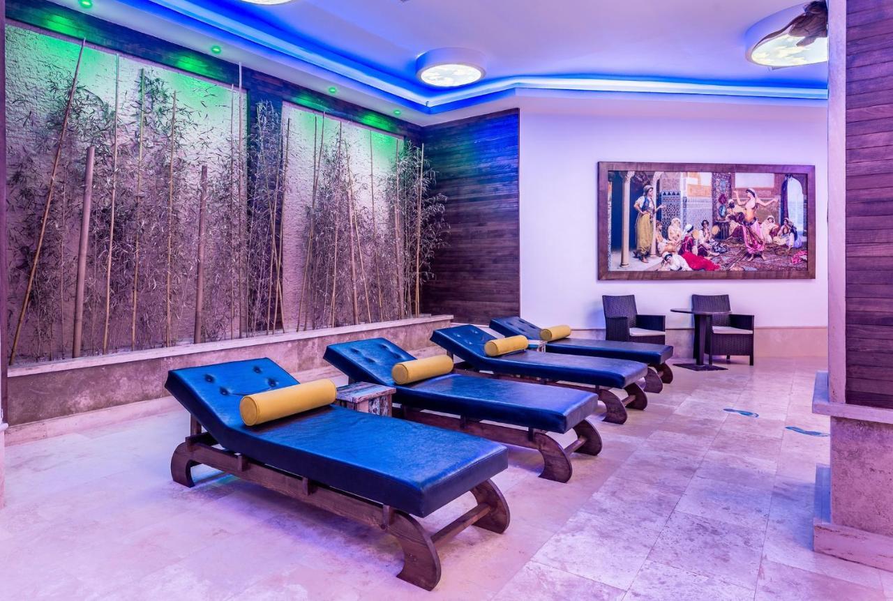Vuni Palace Premium Hotel & Spa & Casino Beachfront Location ! Кіренія Екстер'єр фото