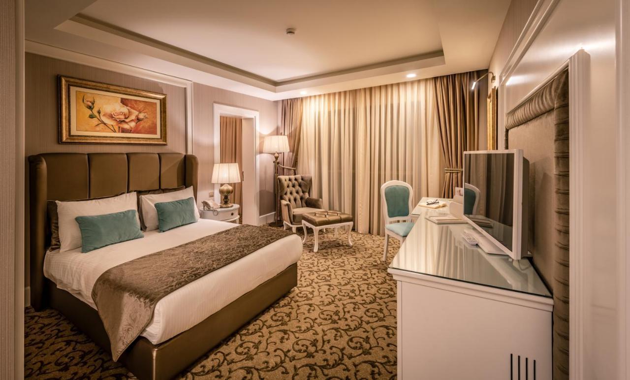 Vuni Palace Premium Hotel & Spa & Casino Beachfront Location ! Кіренія Екстер'єр фото